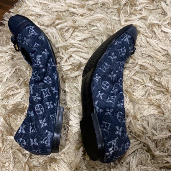 Louis Vuitton flats 🥿 - Picture 2 of 7